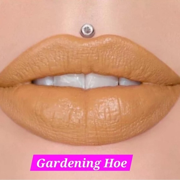 Jeffree Star Other - Jeffree Star “Gardening H0£” Velvet Trap Lipstick *Recently Discontinued Line!*